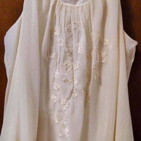 Top - Picture 3 of 3